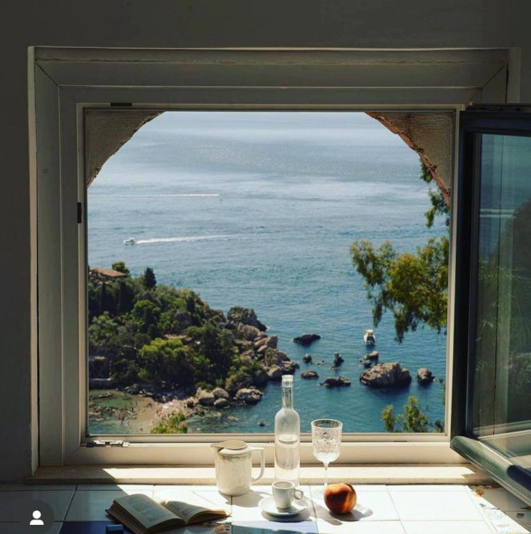 B&B La Bergerie Taormina Bagian luar foto