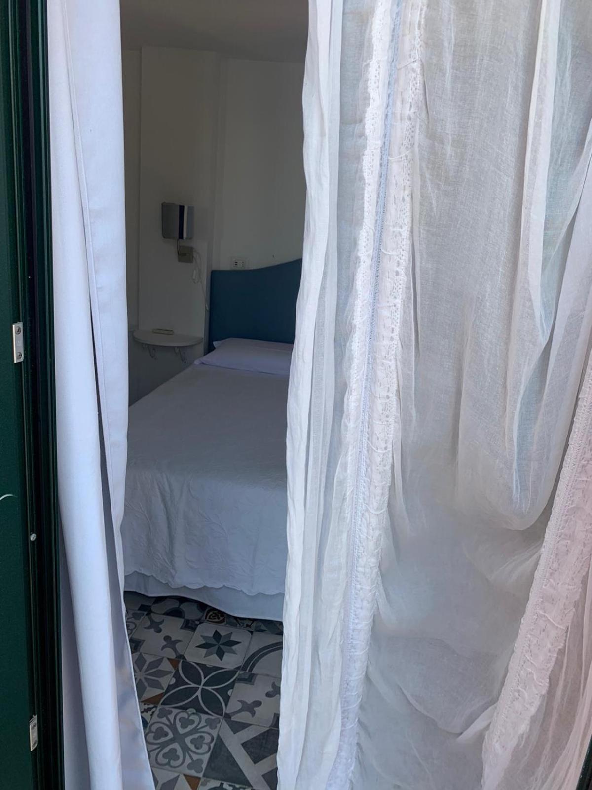 B&B La Bergerie Taormina Bagian luar foto