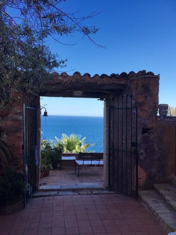 B&B La Bergerie Taormina Bagian luar foto